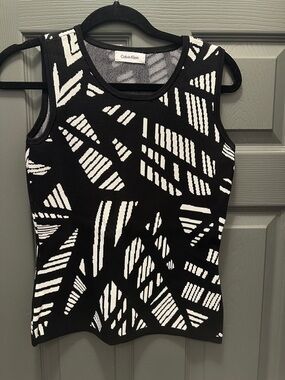 Calvin Klein Black & White Geometric Knit Tank
